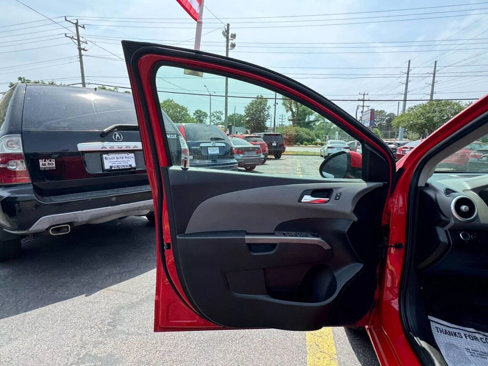 Used 2020 Chevrolet Sonic Premier image 12