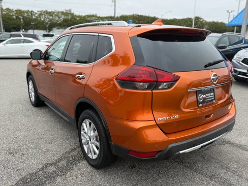 Used 2019 Nissan Rogue SV image 9