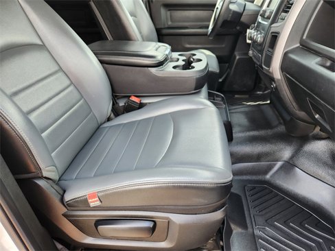 Used 2021 RAM 1500 Tradesman w/ Chrome Appearance Group image 16