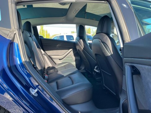 Used 2018 Tesla Model 3 Long Range image 24