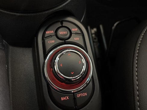Certified 2024 MINI Cooper 2-Door Hardtop image 15