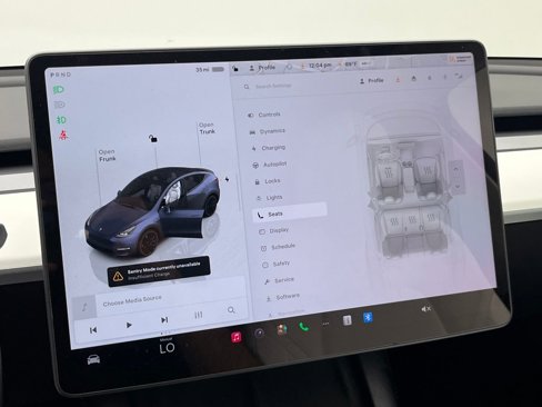 Used 2023 Tesla Model Y Performance image 19
