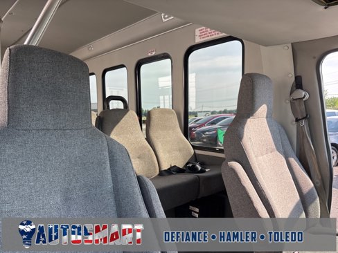 Used 2011 Ford E-350 and Econoline 350 Super Duty w/ Shuttle Bus Prep Pkg image 52