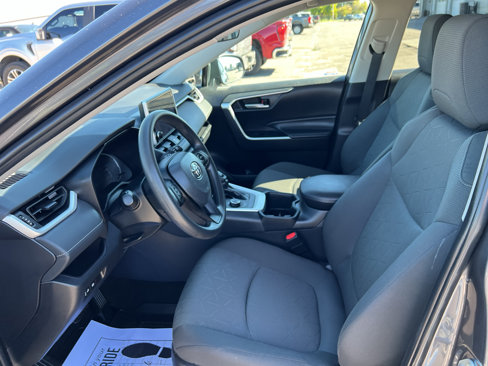 Used 2024 Toyota RAV4 XLE image 16