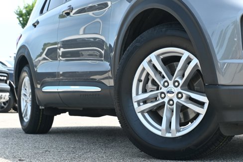 Used 2023 Ford Explorer XLT image 31