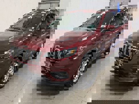 Used 2019 Jeep Cherokee Latitude w/ Popular Appearance Group image 4
