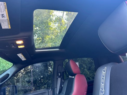 Used 2017 RAM 1500 Rebel w/ Luxury Group image 18