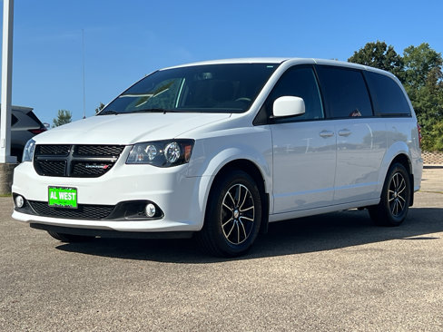 Used 2018 Dodge Grand Caravan SE image 3