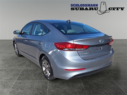 Used 2017 Hyundai Elantra SE image 7