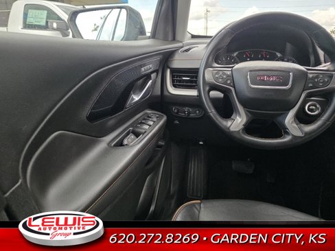 Used 2023 GMC Terrain AT4 image 12