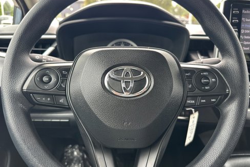 Used 2021 Toyota Corolla LE image 21