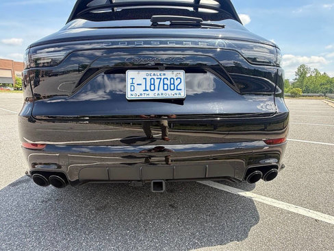 Used 2022 Porsche Cayenne GTS image 6