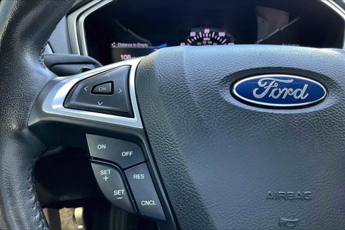 Used 2015 Ford Fusion SE image 22
