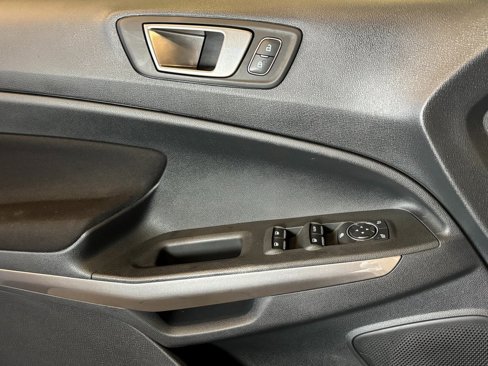 Used 2020 Ford EcoSport SE image 19