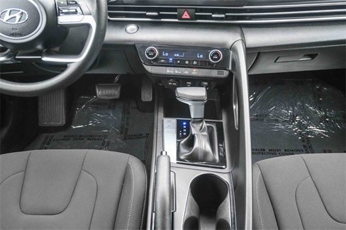 Certified 2023 Hyundai Elantra SEL image 14