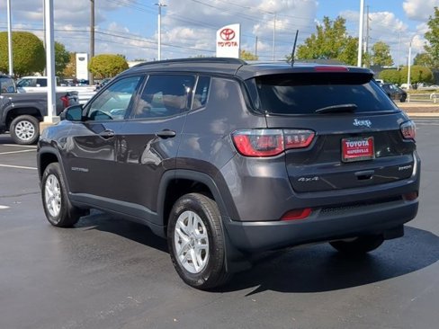 Used 2018 Jeep Compass Sport image 9