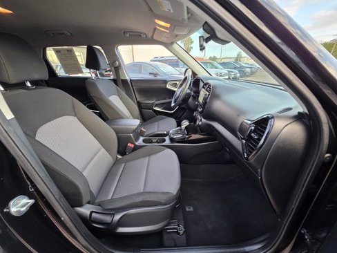 Used 2023 Kia Soul S image 9