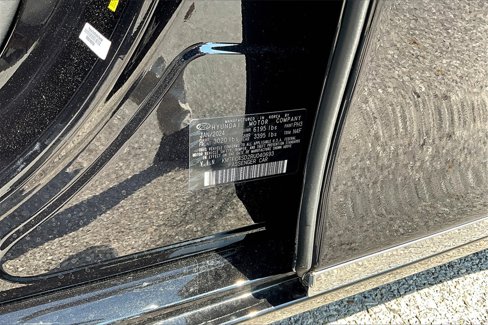 Used 2024 Genesis G90 3.5T image 26