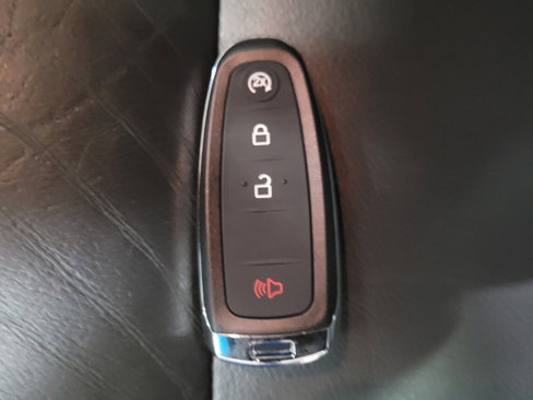 Used 2015 Ford Explorer Limited image 32