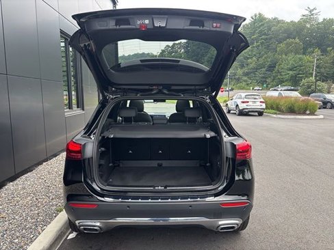 Used 2025 Mercedes-Benz GLA 250 4MATIC image 16