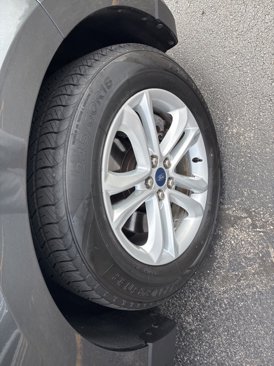 Used 2020 Ford Edge SEL image 25