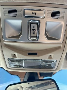 Used 2015 Jaguar XF Portfolio image 16