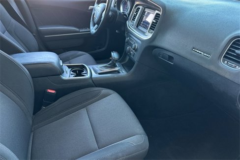Used 2019 Dodge Charger SXT image 16