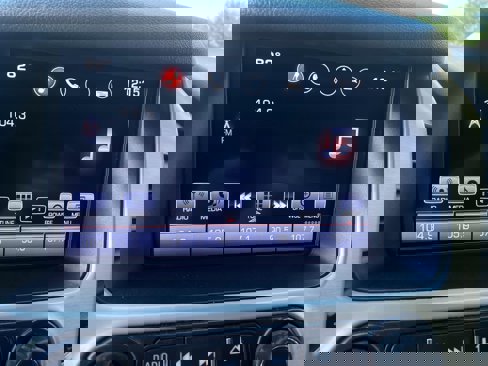 Used 2016 GMC Yukon XL SLE w/ HD Trailering Package image 5