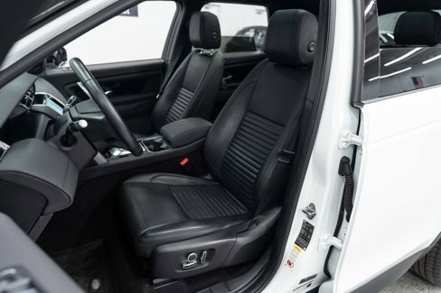 Used 2022 Land Rover Discovery Sport SE image 9