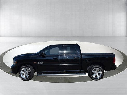 Used 2014 RAM 1500 Sport w/ Convenience Group image 3