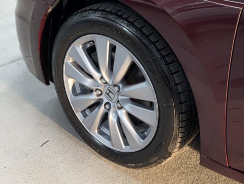 Used 2011 Honda Accord EX-L image 11