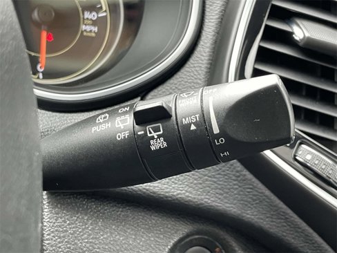 Used 2022 Jeep Cherokee Limited image 24