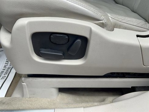 Used 2011 Lincoln MKT AWD w/ 201A Rapid Spec Order Code image 15