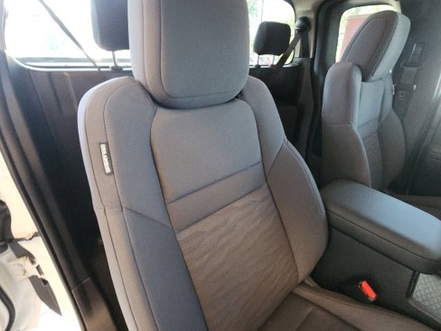 Used 2024 Nissan Frontier S image 23