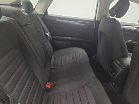 Used 2020 Ford Fusion SE image 19