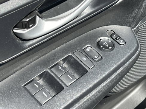 Used 2020 Honda CR-V LX image 20