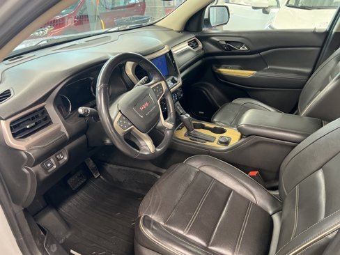 Used 2018 GMC Acadia Denali w/ Technology Package image 25