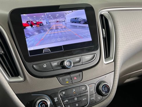 Used 2025 Chevrolet Malibu LT image 20