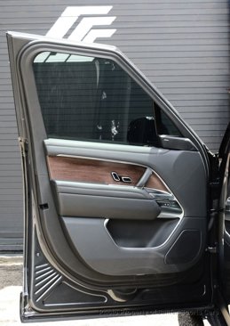 Used 2023 Land Rover Range Rover SE image 18