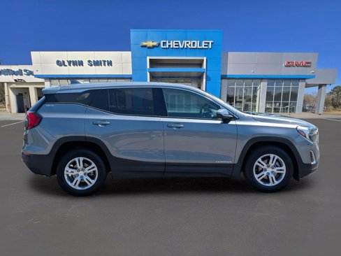 Used 2020 GMC Terrain SLE image 7