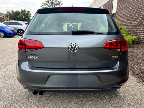 Used 2017 Volkswagen Golf S image 9