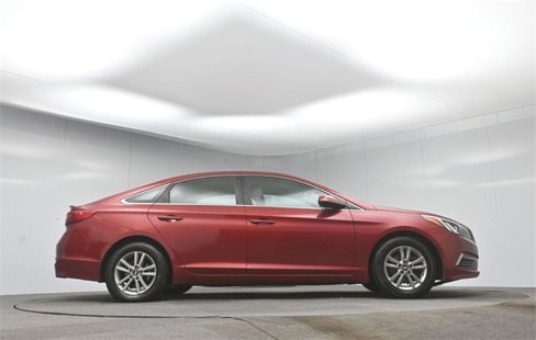 Used 2015 Hyundai Sonata SE image 36
