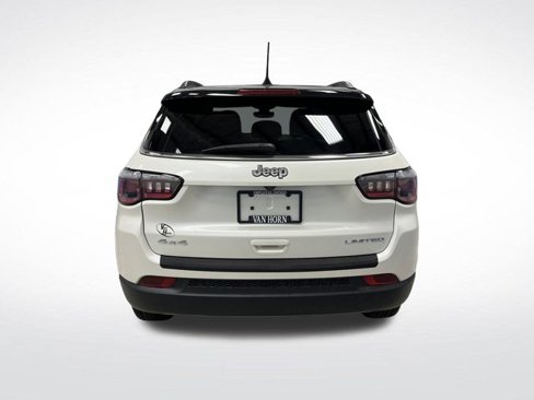 Certified 2018 Jeep Compass Limited w/ Navigation Group image 15