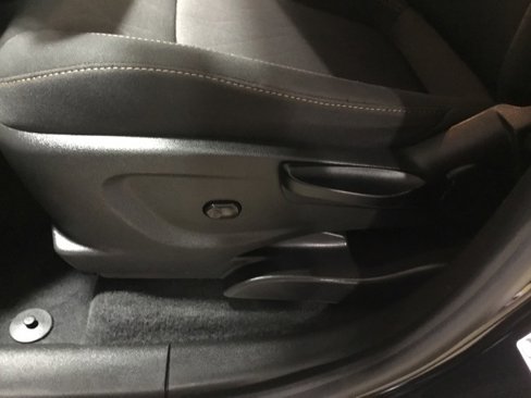 Used 2020 Chevrolet Trax LT image 27