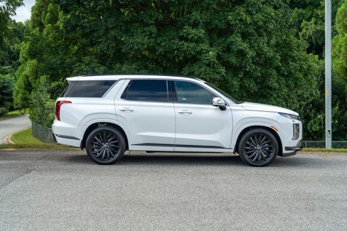 Used 2025 Hyundai Palisade Calligraphy image 8