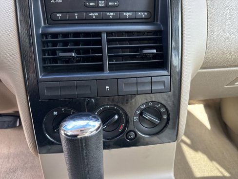 Used 2008 Ford Explorer XLT image 26