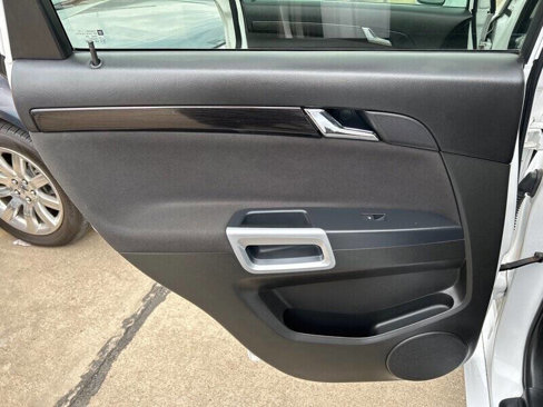 Used 2014 Chevrolet Captiva Sport LT image 17