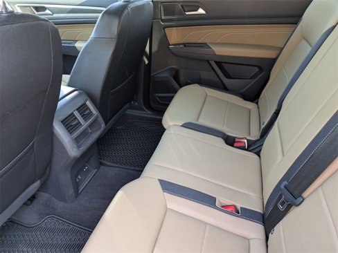Used 2022 Volkswagen Atlas Cross Sport SEL R-Line image 26
