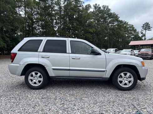 Used 2009 Jeep Grand Cherokee Laredo w/ Sun/Sound Group image 14