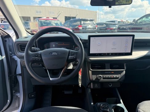 New 2025 Ford Maverick XL image 13